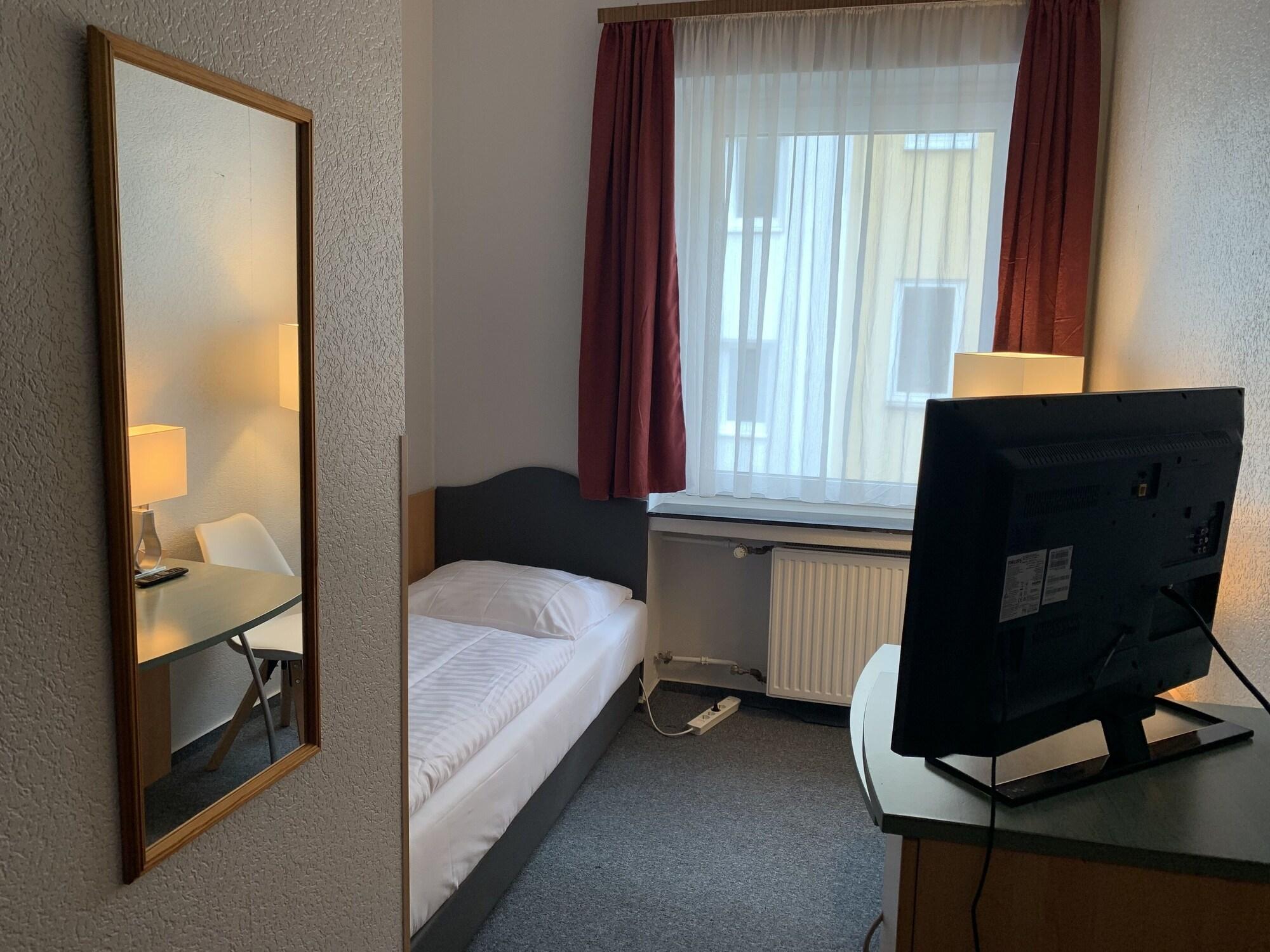 Hotel Berg Köln Dış mekan fotoğraf