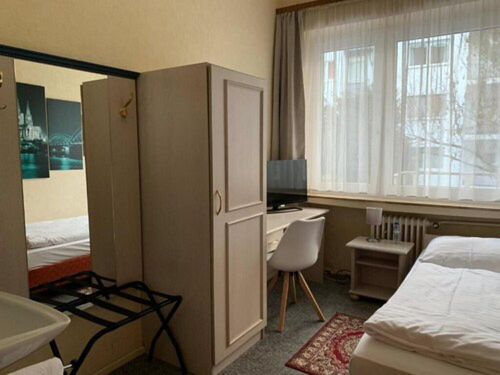 Hotel Berg Köln Dış mekan fotoğraf